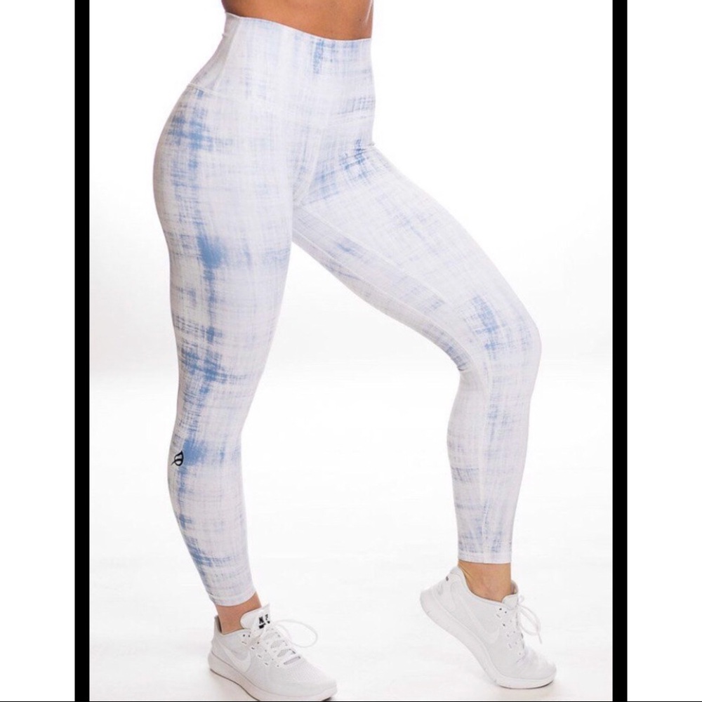P’tula Alainah II Allure Legging - Strokes of Blue